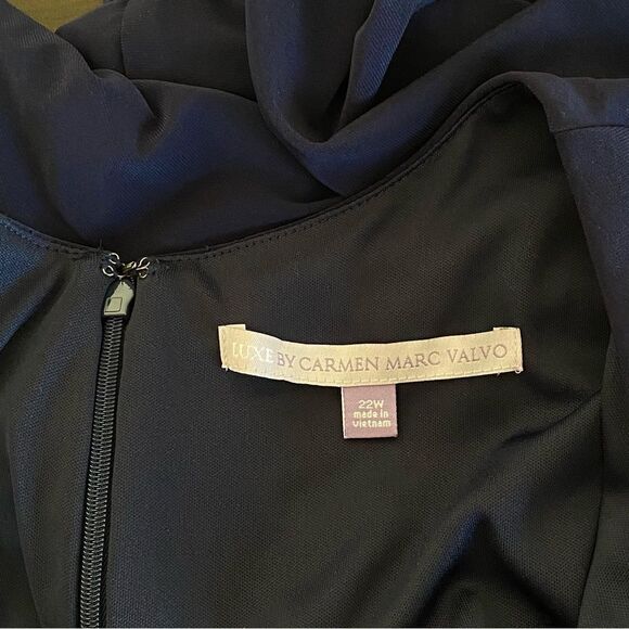 Luxe by Carmen Marc Volvo Drape Front Sleeveless Tiered Navy Midi Dress Sz 22 - Picture 6 of 9